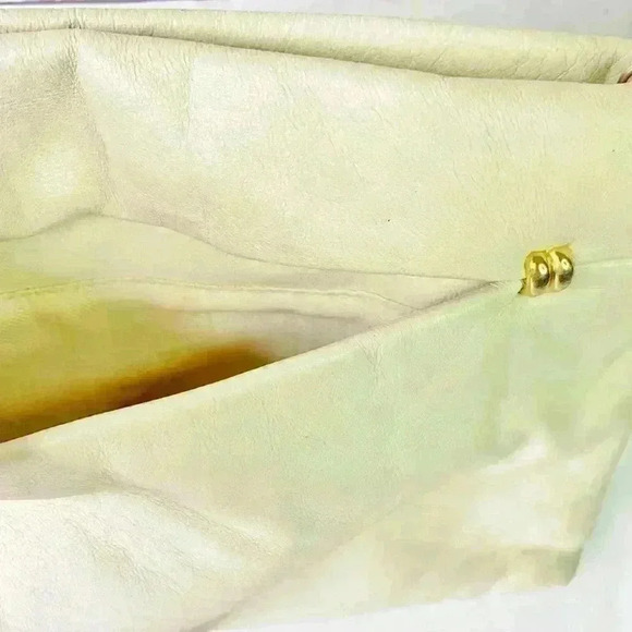 Vintage Bechamel White Leather Clutch Purse. - Picture 3 of 9